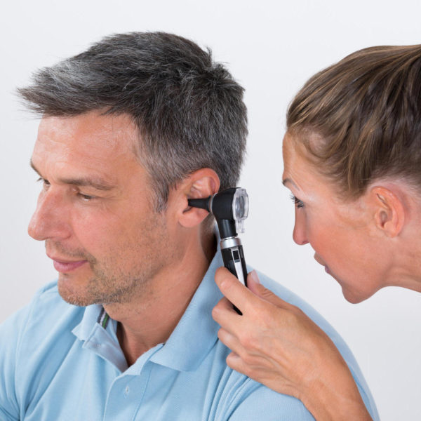 Pros and Cons of Hearing Aids | AudioCardio